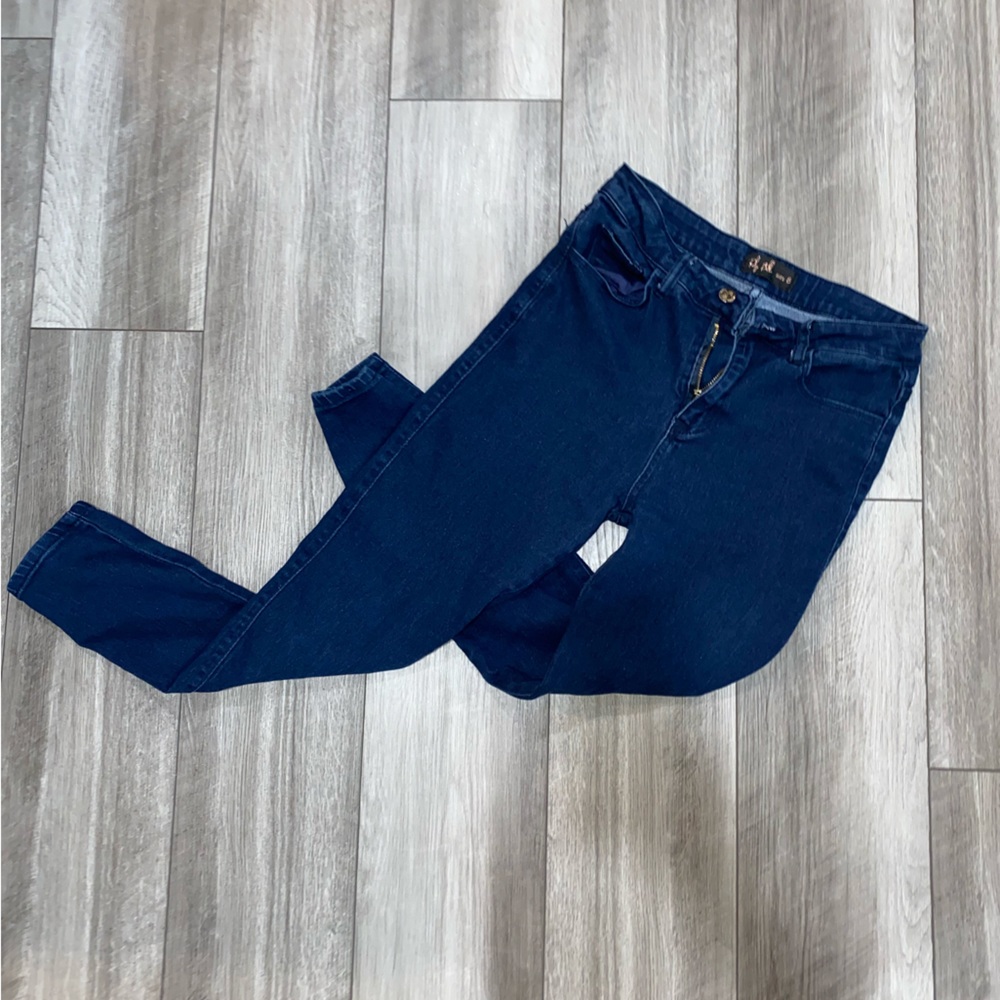 Stretch feel denim jeans